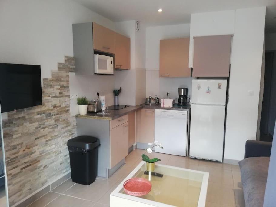 Joli Climatise Proche Et Port Appartement