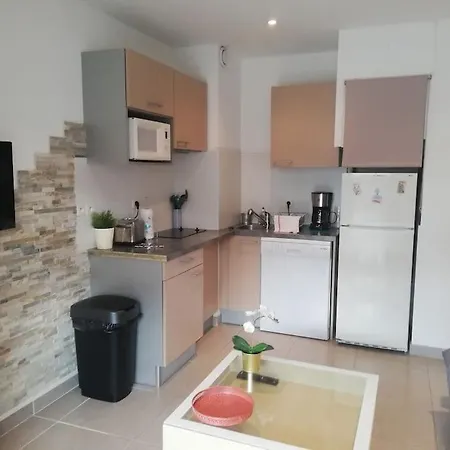 Joli Appartement Climatise Proche Plage Et Port Sanary-sur-Mer Exterior foto